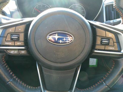 Used 2021 Subaru Crosstrek 2.0i Premium image 9