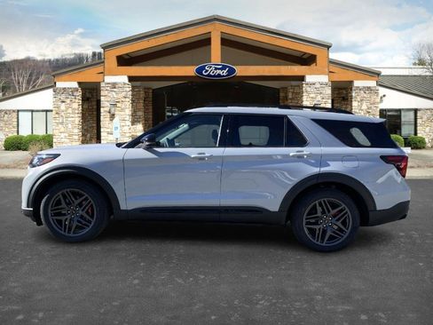 New 2026 Ford Explorer ST w/ Sun And Sound Package image 6