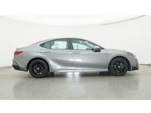 New 2026 Toyota Camry SE image 27