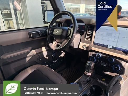 Used 2023 Ford Bronco Wildtrak image 15