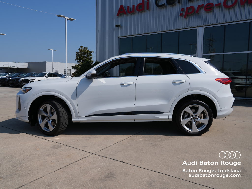 Used 2025 Audi Q5 Premium Plus AWD/4WD image 2