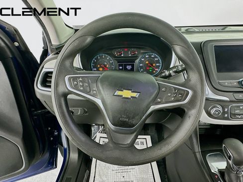 Used 2022 Chevrolet Equinox LS FWD image 14