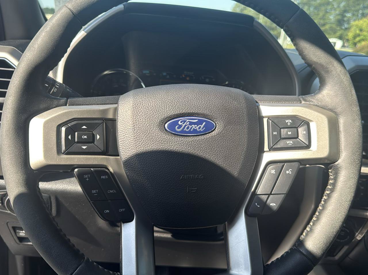 Used 2020 Ford F150 Lariat w/ Equipment Group 501A Mid AWD/4WD image 24
