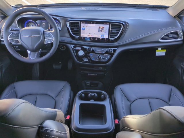 New 2026 Chrysler Pacifica Select FWD image 15