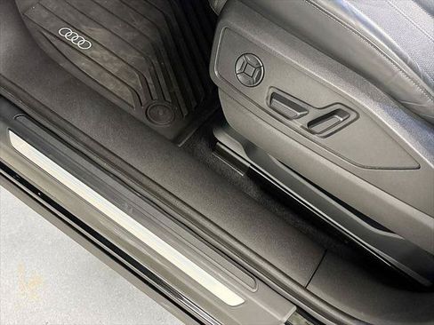 Certified 2025 Audi Q5 Premium w/ Premium Plus AWD/4WD image 23