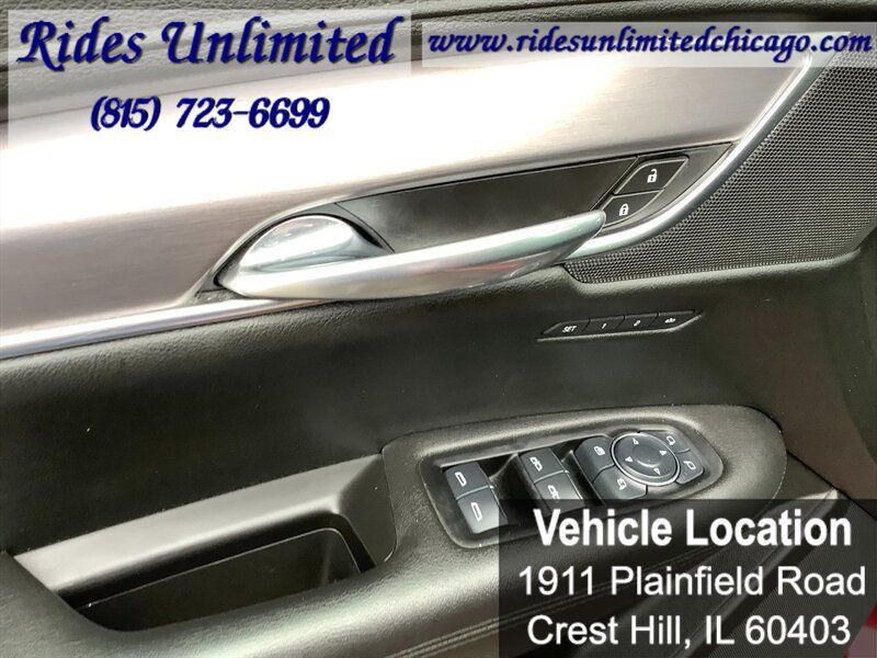 Used 2017 Cadillac XT5 Luxury w/ Driver Awareness Package AWD/4WD image 13