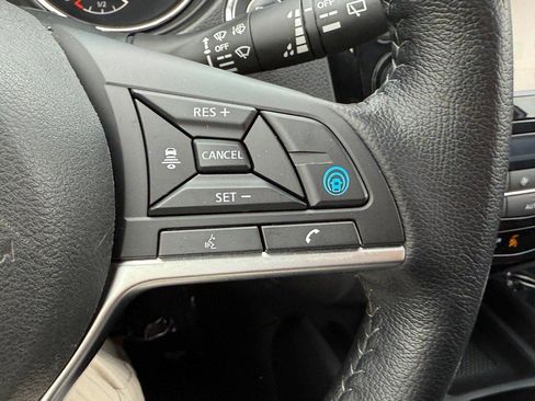 Used 2021 Nissan Rogue Sport SL w/ Premium Package image 20