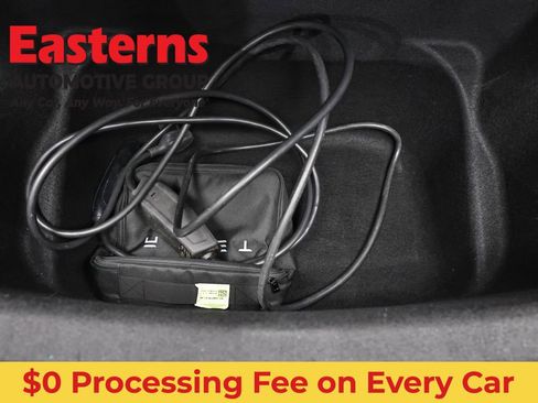 Used 2022 Tesla Model Y Long Range AWD/4WD image 9