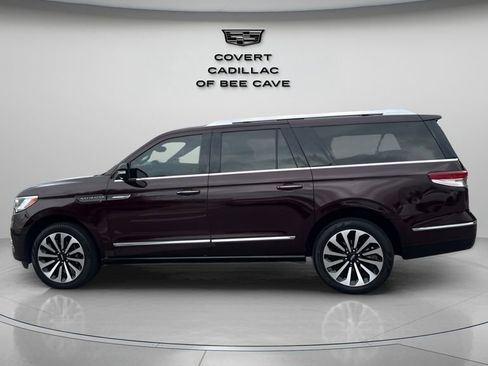 Used 2024 Lincoln Navigator L Reserve image 5