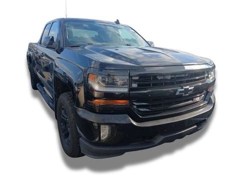 Used 2017 Chevrolet Silverado 1500 LT w/ Midnight Edition AWD/4WD image 2