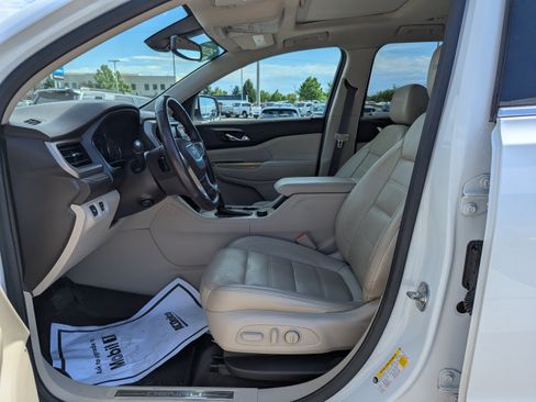 Used 2019 GMC Acadia Denali w/ Technology Package AWD/4WD image 12