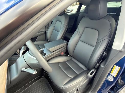 Used 2023 Tesla Model Y Long Range image 7