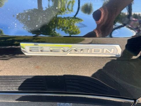 Used 2020 GMC Sierra 1500 Elevation w/ Elevation Value Package AWD/4WD image 8