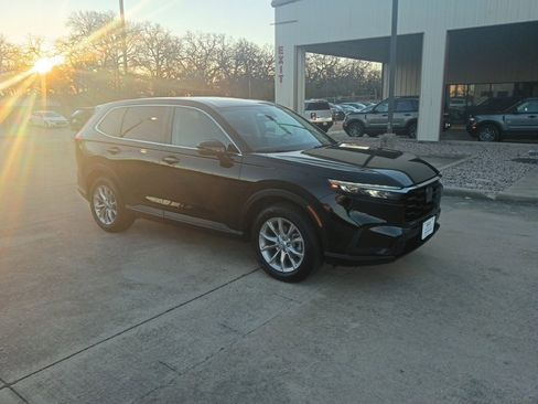 Used 2024 Honda CR-V EX image 3