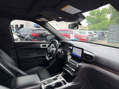 Used 2020 Ford Explorer Limited AWD/4WD image 16