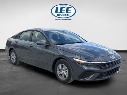 New 2026 Hyundai Elantra SE