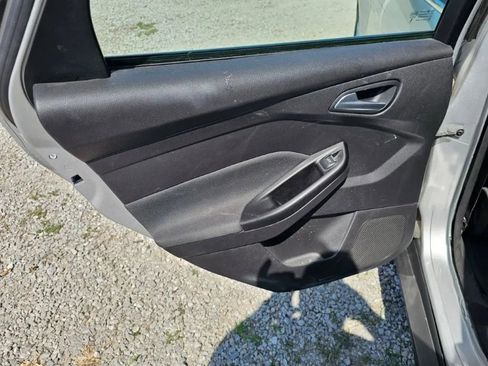 Used 2012 Ford Focus SEL image 25