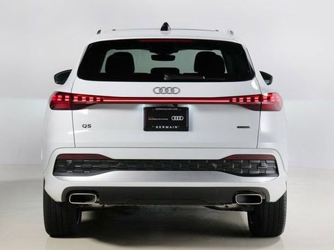 Certified 2025 Audi Q5 2.0T Premium Plus w/ Premium Plus image 7