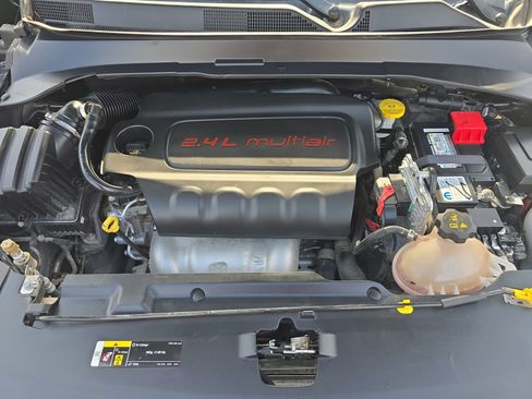 Used 2022 Jeep Compass Altitude w/ Sun and Sound Group image 27