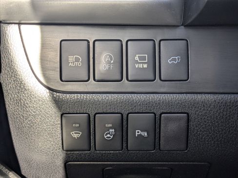 Used 2018 Toyota Highlander Limited Platinum image 29