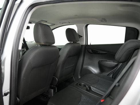 Used 2021 Chevrolet Spark LT image 31