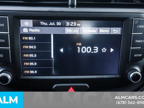 Used 2025 Kia Soul LX w/ LX Technology Package FWD image 28