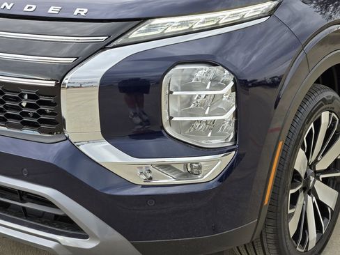 New 2026 Mitsubishi Outlander SE FWD image 6