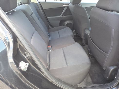 Used 2011 MAZDA MAZDA3 i Touring FWD image 16