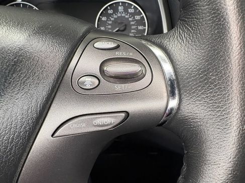 Used 2024 Nissan Murano SV AWD/4WD image 16