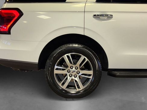 Certified 2024 Ford Expedition Limited image 19