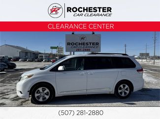 Used 2013 Toyota Sienna LE video 1