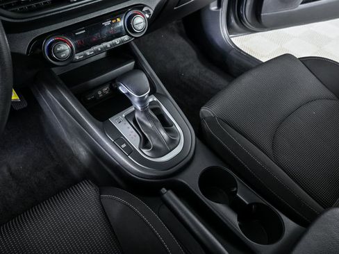 Used 2019 Kia Forte LXS image 15