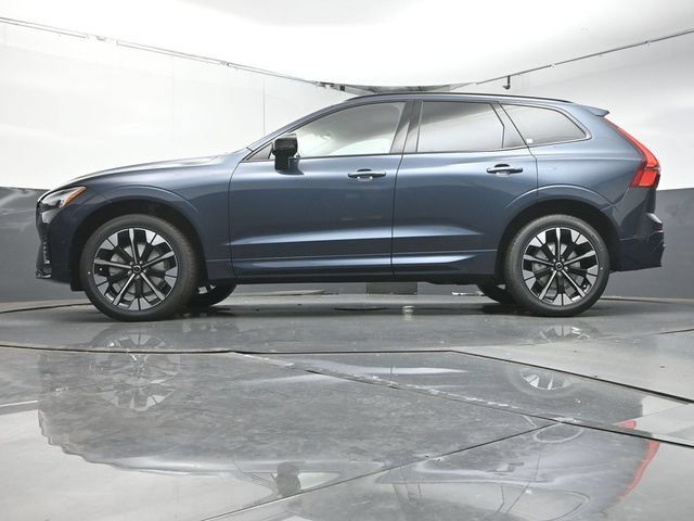 New 2027 Volvo XC60 B5 Plus AWD/4WD image 35