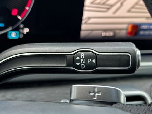 Used 2025 Mercedes-Benz GLS 450 4MATIC image 17