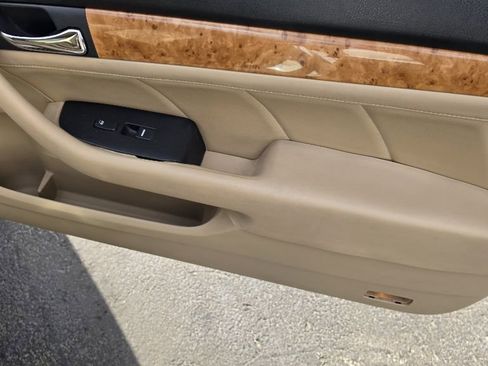 Used 2005 Honda Accord EX image 14