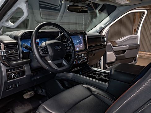 Used 2024 Ford F350 Lariat w/ Lariat Ultimate Package image 18