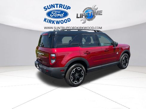 Used 2025 Ford Bronco Sport Outer Banks w/ Outer Banks Tech Package+ AWD/4WD image 6