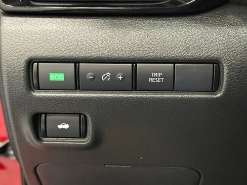 Used 2021 Nissan Sentra SV FWD image 15