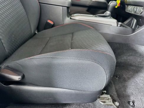 Used 2022 Toyota Tacoma SR5 w/ SR5 Appearance Package (SM) RWD image 32
