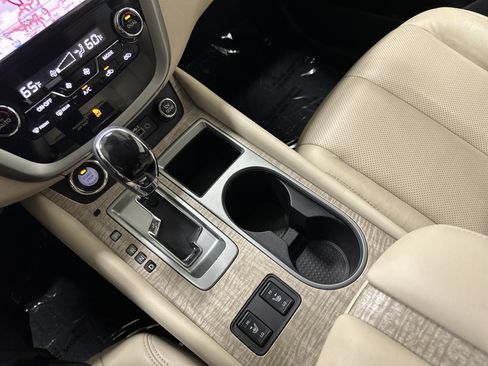 Used 2020 Nissan Murano SL w/ Moonroof Package AWD/4WD image 26