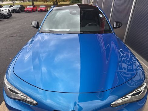 New 2025 Alfa Romeo Giulia AWD w/ Veloce Package AWD image 7