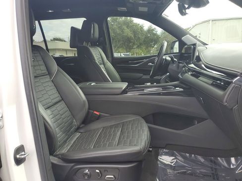 Certified 2024 Cadillac Escalade V w/ LPO, ONYX Package image 21