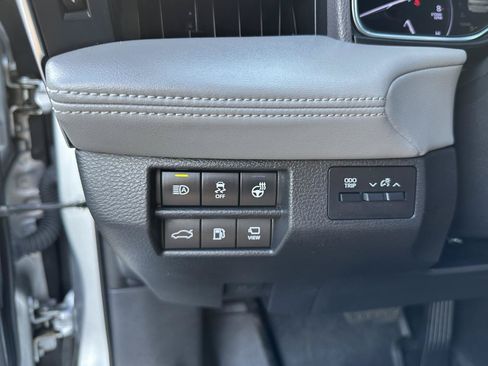 Used 2019 Toyota Avalon Limited w/ Advanced Safety Package FWD image 47