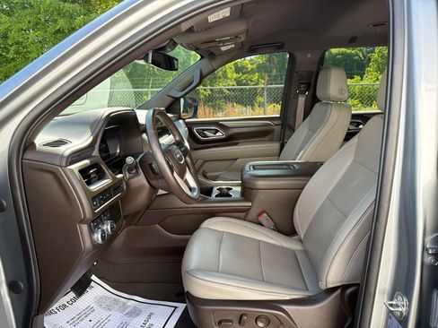 Used 2023 GMC Yukon SLT AWD/4WD image 27