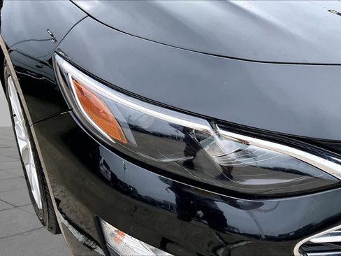 Used 2020 Chevrolet Malibu LT FWD image 27