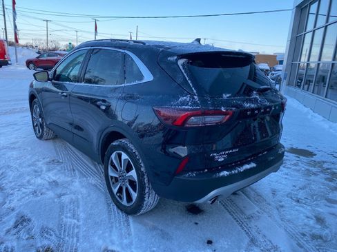 Used 2025 Ford Escape Platinum image 2