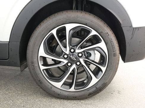 Used 2023 Chevrolet Bolt EUV Premier image 7