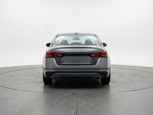 Used 2025 Nissan Altima 2.5 SV image 7