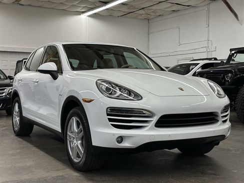 Used 2013 Porsche Cayenne Diesel AWD/4WD image 1