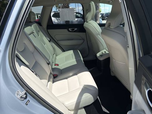 Certified 2023 Volvo XC60 T8 Ultimate w/ Climate Package AWD/4WD image 24
